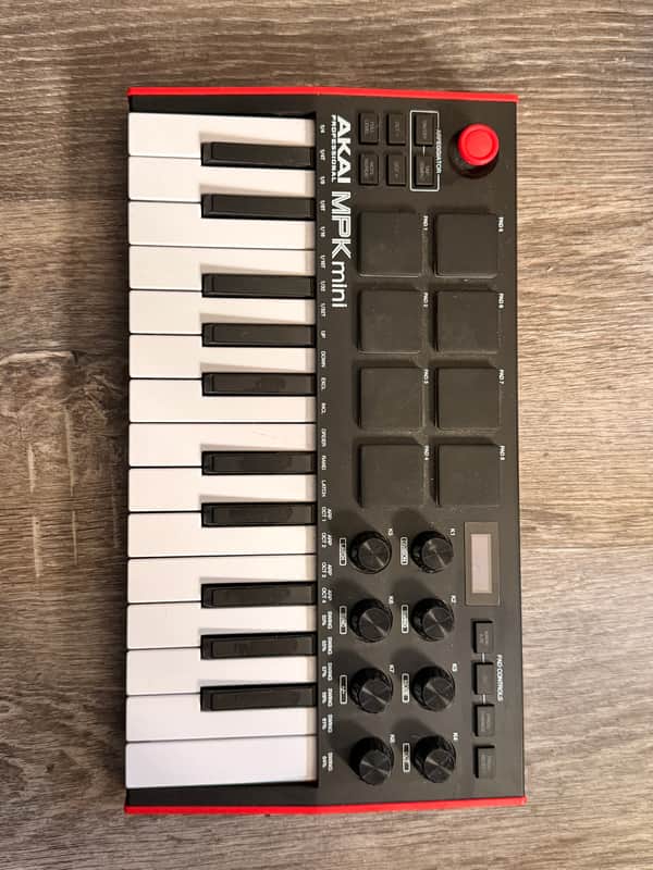 Akai MPK Mini Play MKIII Portable 25-Key MIDI Controller