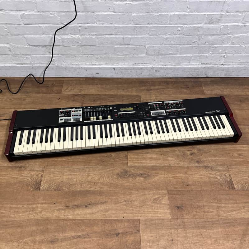 Hammond SK1 88 Keyboard; Serial No: 13090065 | Second Hand image 1