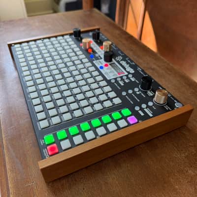 Synthstrom Audible Deluge 64-Voice Desktop Synthesizer with Numeric Display 2016 - 2022 - Black image 12