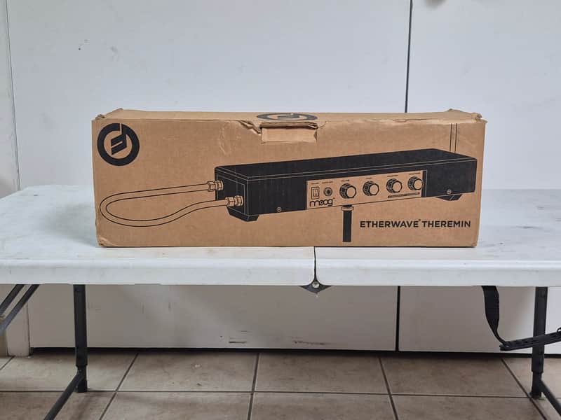 Moog Etherwave Standard Theremin | Reverb Canada