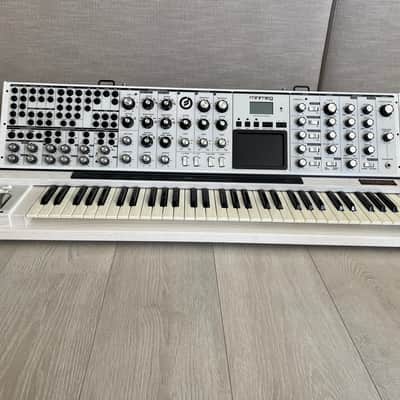 Moog Voyager XL & Moogerfooger Complete Collection (white edition) with lots of accessories White Edition image 3