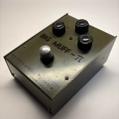 Electro-Harmonix Big Muff 90's - Army Green - Bubble Font image 3