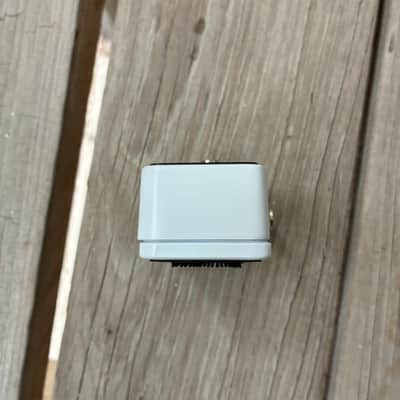 TC Electronic Polytune 3 Mini Polyphonic Tuning Pedal 2019 - Present - White electric guitar pedal image 5