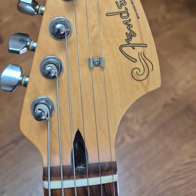 Fender Japan Jazzmaster Champ 1993-1994 - with Built In Speaker and distortion circuit image 4