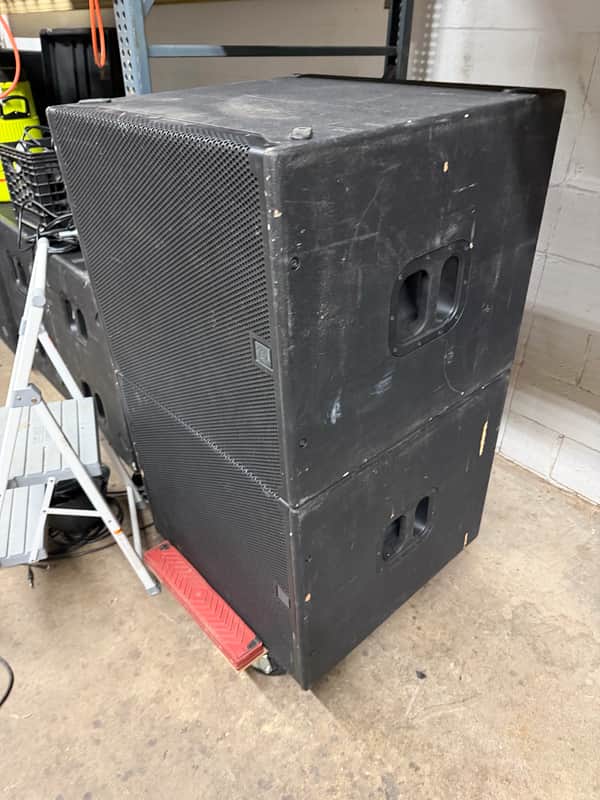 (TWO) JBL SRX918S Active PA Subwoofer 2022 - Present - Black image 1