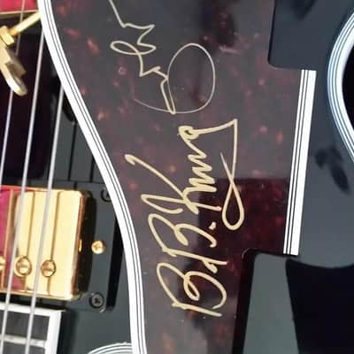 Gibson BB King Lucille 2000  (1 of 5) Signed by BB King & Eric Clapton. image 1