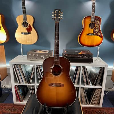 Gibson J45 Custom Shop  Elite Amberburst  2014 image 1