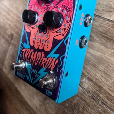 Stone Deaf FX Tremotron Analog Tremolo 2010s - Blue/Orange image 5