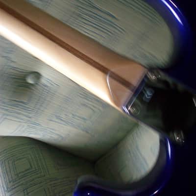 Fender Standard Stratocaster with Maple Fretboard 1998 - 2001 - Midnight Blue image 7