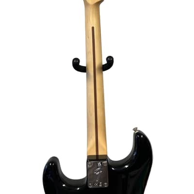 Fender Player Stratocaster HSS with Pau Ferro Fretboard 2018 - Present - Black image 6