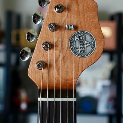 Veritas Custom Texas Miracle Black & Silver Roasted Neck Longhorns 2026 image 13