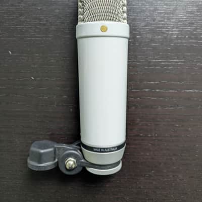 RODE NT1 Large Diaphragm Cardioid Condenser Microphone 1996 - 2002 - White image 1