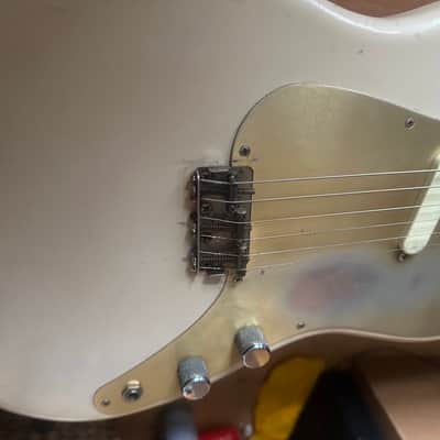 Fender Musicmaster with Maple Fretboard 1957 - Desert Sand image 6