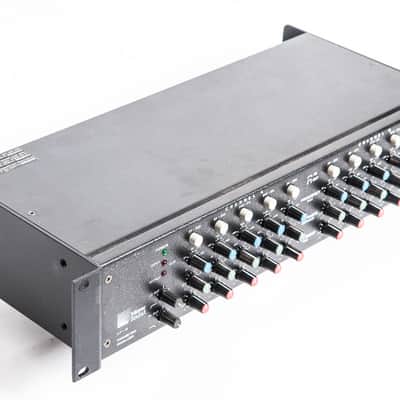 Meyer Sound CP-10 Stereo Parametric Equaliser | Reverb