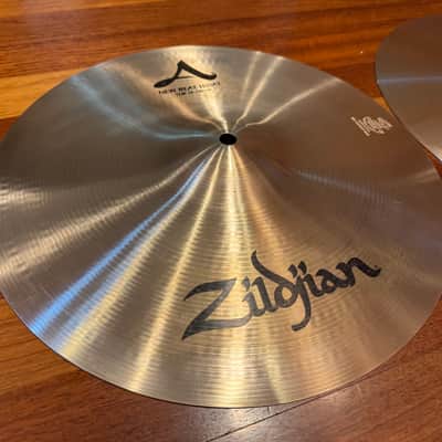Zildjian 14" A Series New Beat Hi-Hat Cymbals (Pair) 2013 - Present - Traditional image 2