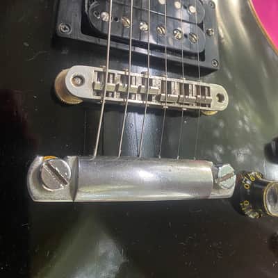 Mavis Tokai Les Paul Custom LC 1985 - GLOSS BLACK - w/Vintage GIBSON Brown Hardshell Case image 6