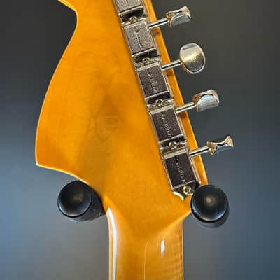 Fender American Vintage II '66 Jazzmaster 2023 - 3-Color Sunburst image 9