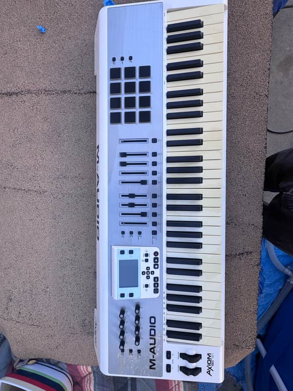 M-Audio Axiom AIR 61 Key USB MIDI Keyboard Controller 2010s - Black image 1