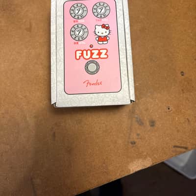 Fender Hello Kitty Fuzz 2024 - Present - Pink image 5