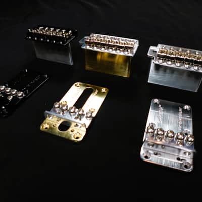 L Guitar Glide PRO Tremolo Bridge with Claw Lock Resonator image 11