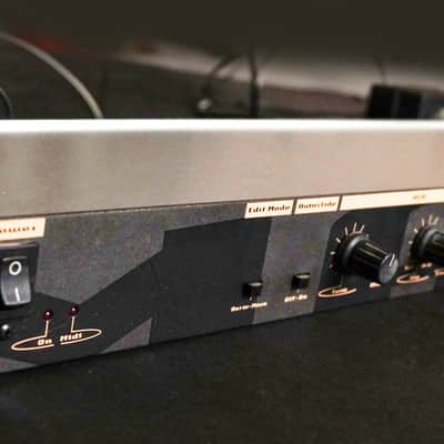 MAM MB33 mk2 early-2000s - black metal rack image 5