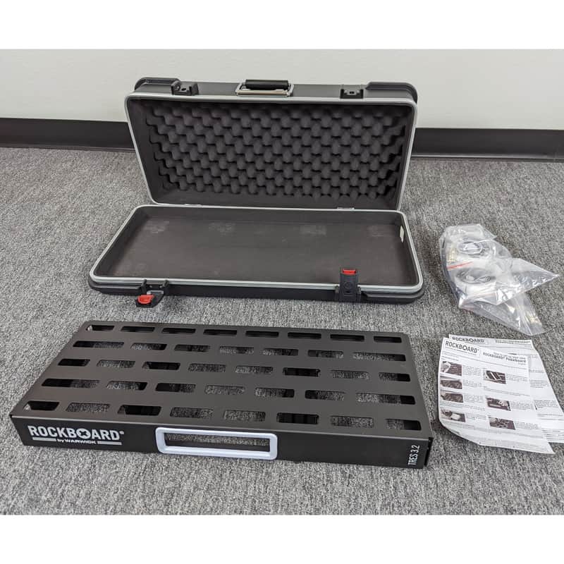 Rockboard 3.2 TRES Pedalboard w/ Touring ABS Case roughly 23 35/64" x 9 19/64" - Open Box You Save! image 1