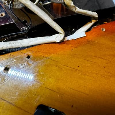 Fender Jazz Bass 1973 - Three Tone Sunburst image 11
