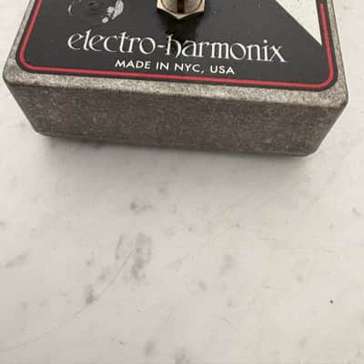 Electro-Harmonix Memory Boy Analog Delay / Chorus / Vibrato 2009 - Present - Black / White / Red image 4