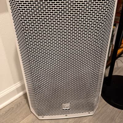 Electro-Voice ELX200-12-W 12" 2-Way Powered Speaker image 1
