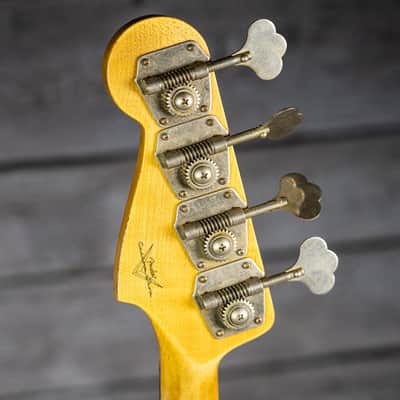 Fender '62 J Bass Relic - 3-Color Sunburst image 11
