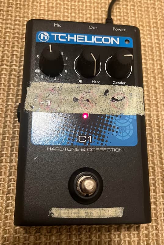 TC Helicon VoiceTone C1 Hardtune and Correction Vocal FX image 1