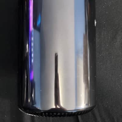 Apple Mac Pro 2013 - Black image 2