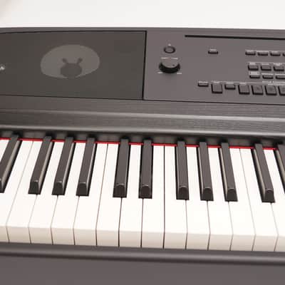 Yamaha DGX670 88-Key Portable Grand Piano (Black) image 3