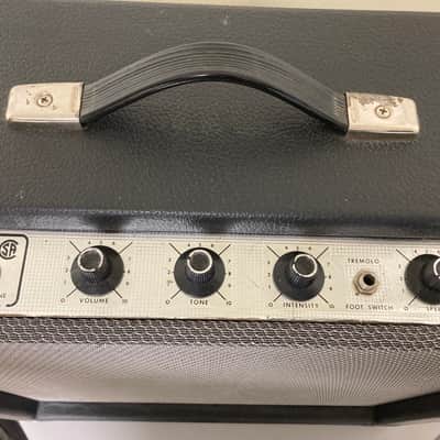 Harmony H410c 1961-1965 - Tolex image 4