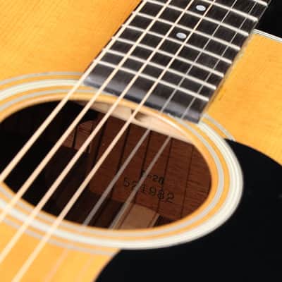 MARTIN D-28, manufactured in 1992 [521982] (06/22) image 8