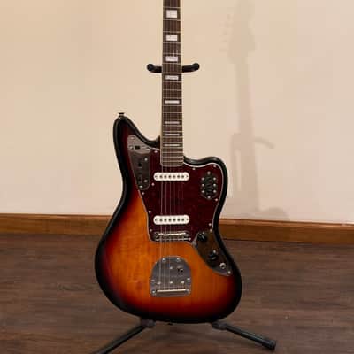 Squier Classic Vibe '70s Jaguar 2024 - 3-Tone Sunburst image 1