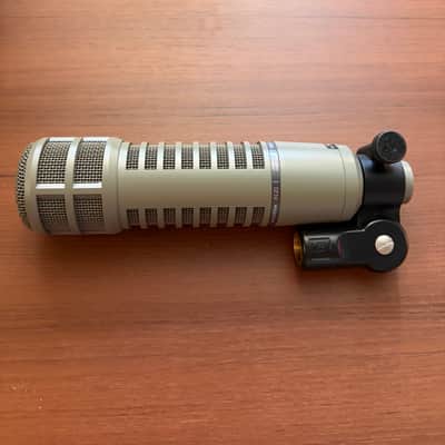 Electro-Voice RE20 Cardioid Dynamic Microphone 1968 - Present - Gray