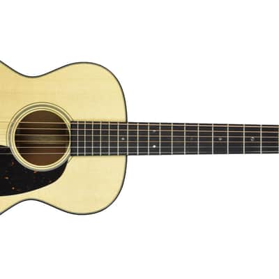 Martin Custom Shop 0-18 Acoustic Guitar in Natural image 2