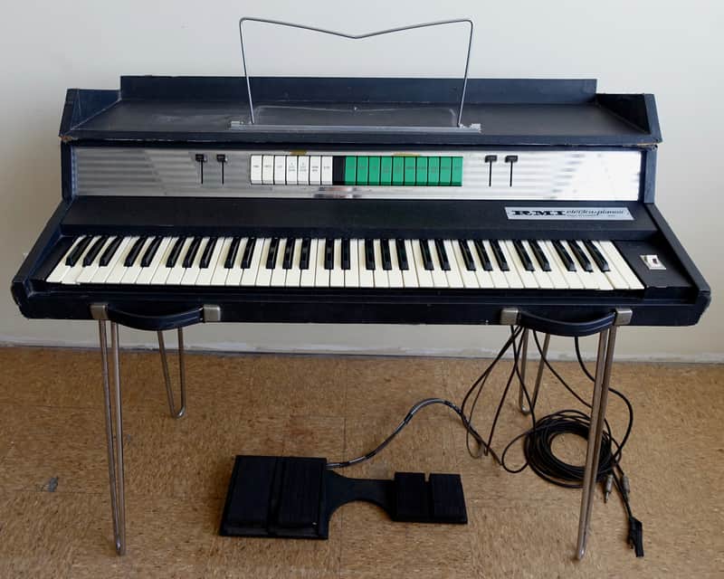 RMI 668 Stereo Electra Piano and Rock-Si-Chord - rare top of the line model image 1
