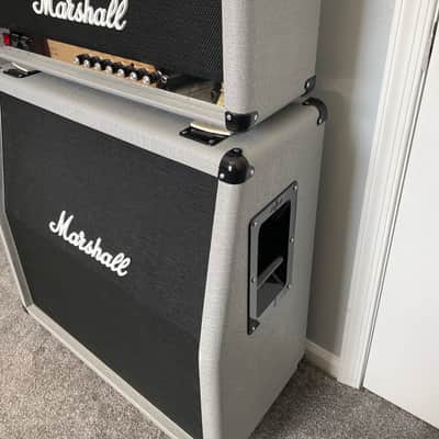 Marshall Silver Jubilee 2555X Reissue 2-Channel 100-Watt Guitar Amp Head and cabinet image 3