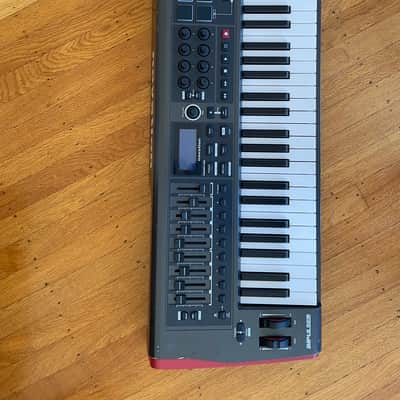 Novation Impulse 49 MIDI Keyboard Controller 2011 - Present - Gray