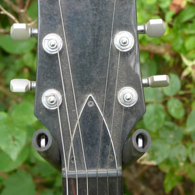 Carvin electric guitar neck thru sunburst image 3