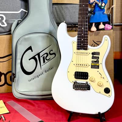 Mooer GTRS P800 ( Inteligent Guitar) WHITE 2025 image 3
