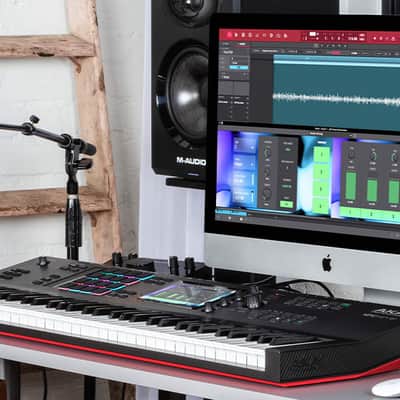 Akai Professional MPC Key 61 Synthesizer, Keyboard Sampler and Sequencer + Gator GTSA-KEY61 Case image 20