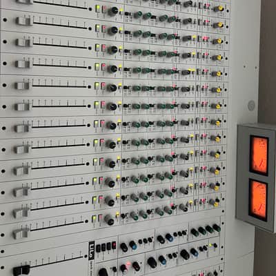Speck Electronics LiLo 24 Channel Mixing Console image 2