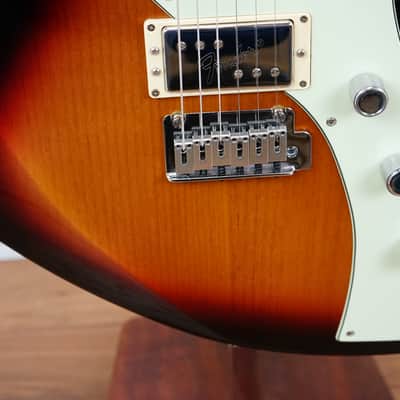 Fender Player Plus Meteora HH - 3-Color Sunburst image 7