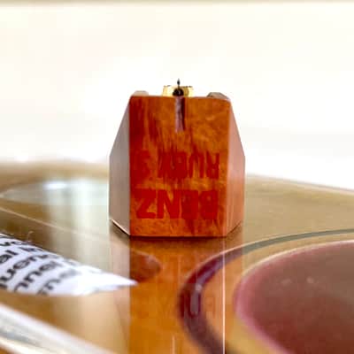 Benz Micro Ruby 3 Low Output MC Cartridge, Bruyére wood. Body, Line-contact Diamond on Boron image 10