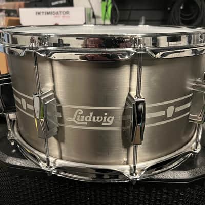 Ludwig LSTSLS0714 Heirloom Stainless Steel 7x14” Snare Drum with Imperial Lugs 2017 - Present - Brushed Engraved Stainless Steel image 4