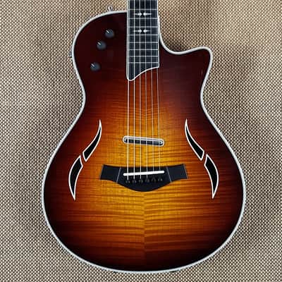 Taylor T5z Pro 2011 Sounds Great Plays Great (A-59) image 1