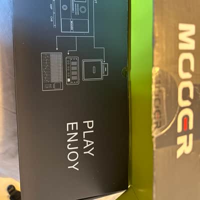 Mooer GE-200 Guitar Multi-Effects Looper image 2